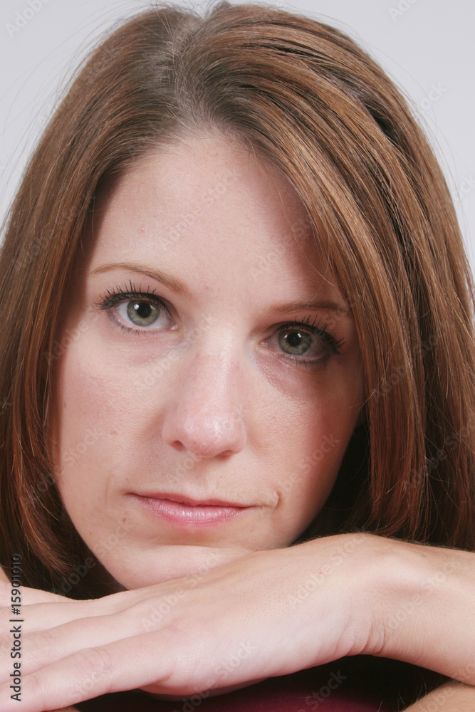 Pretty brunnette with eye contact Pretty brunnette with eye contact