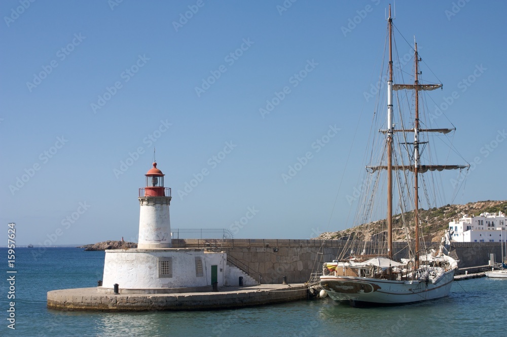Hafeneinfahrt mit altem Segelschiff Ibiza Hafeneinfahrt mit altem Segelschiff Ibiza