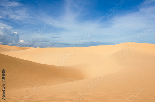 sand dune © Irina Igumnova