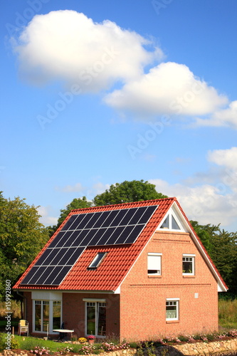 Energiespar - Haus Solardach Sonnenenergie Deutschland