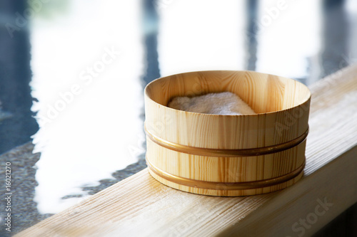 Foto 檜風呂と桶