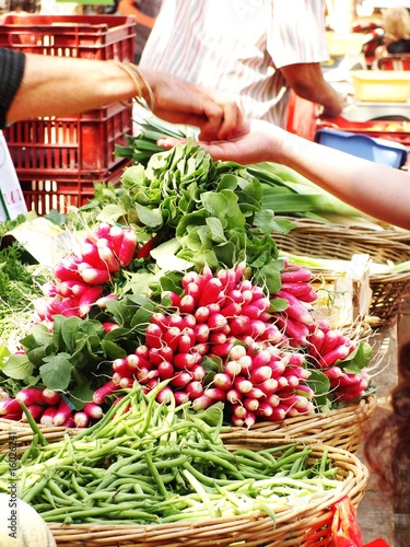 Vente de fruits et légumes 2 photo