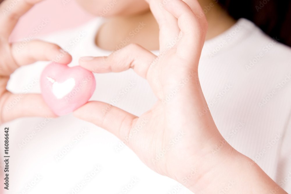 ハートを持つ子供 ハートを持つ子供