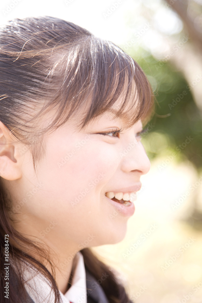 笑顔の女子高生 笑顔の女子高生