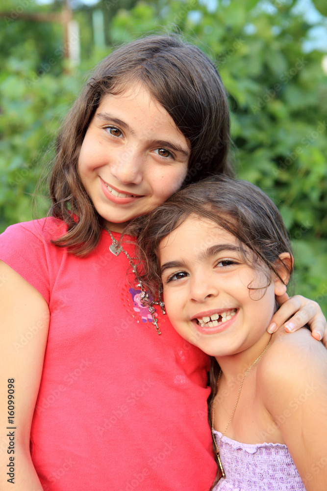 Deux soeurettes Deux soeurettes