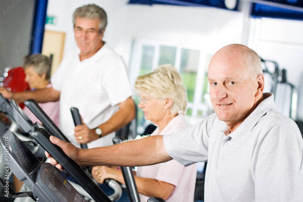 Obraz premium Mature man exercising