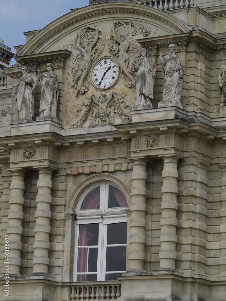 Fototapeta premium Arquitectura en Paris