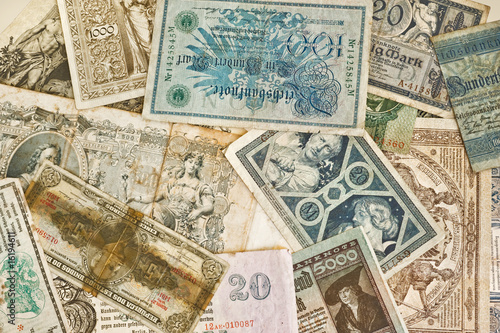 Canvastavla background with ancient money