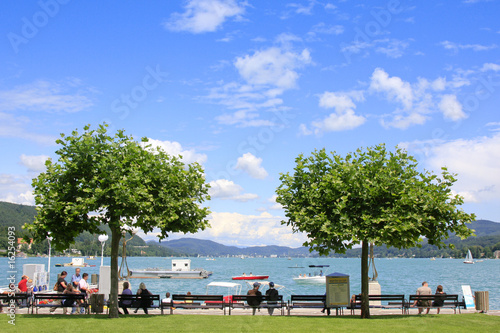 Am Ufer des Wörthersees