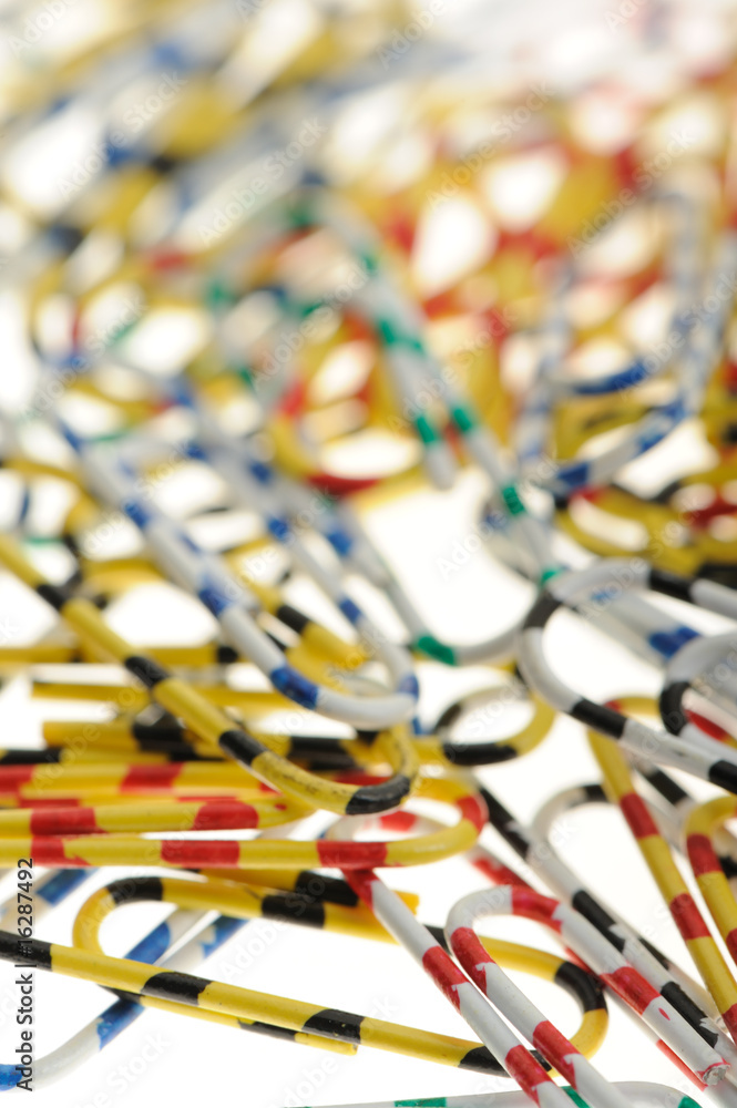 Fototapeta premium Color paper clips