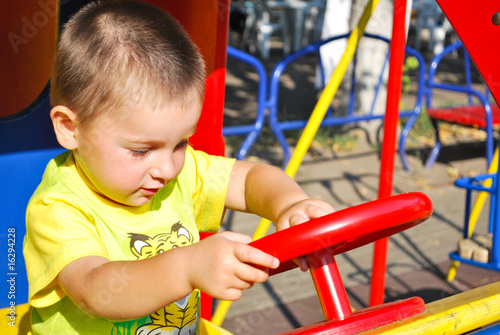 boy play on playground © Smart Future
