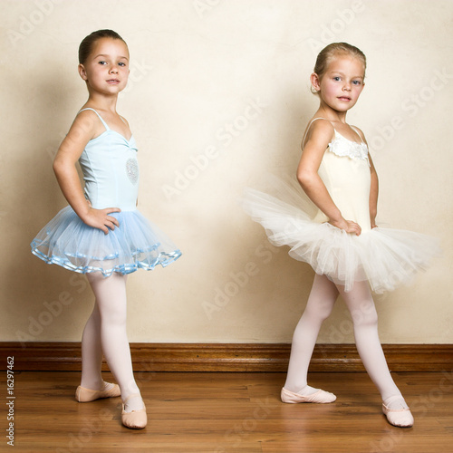 Ballet Girls