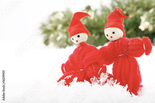 Two Christmas elves. © ElinaManninen