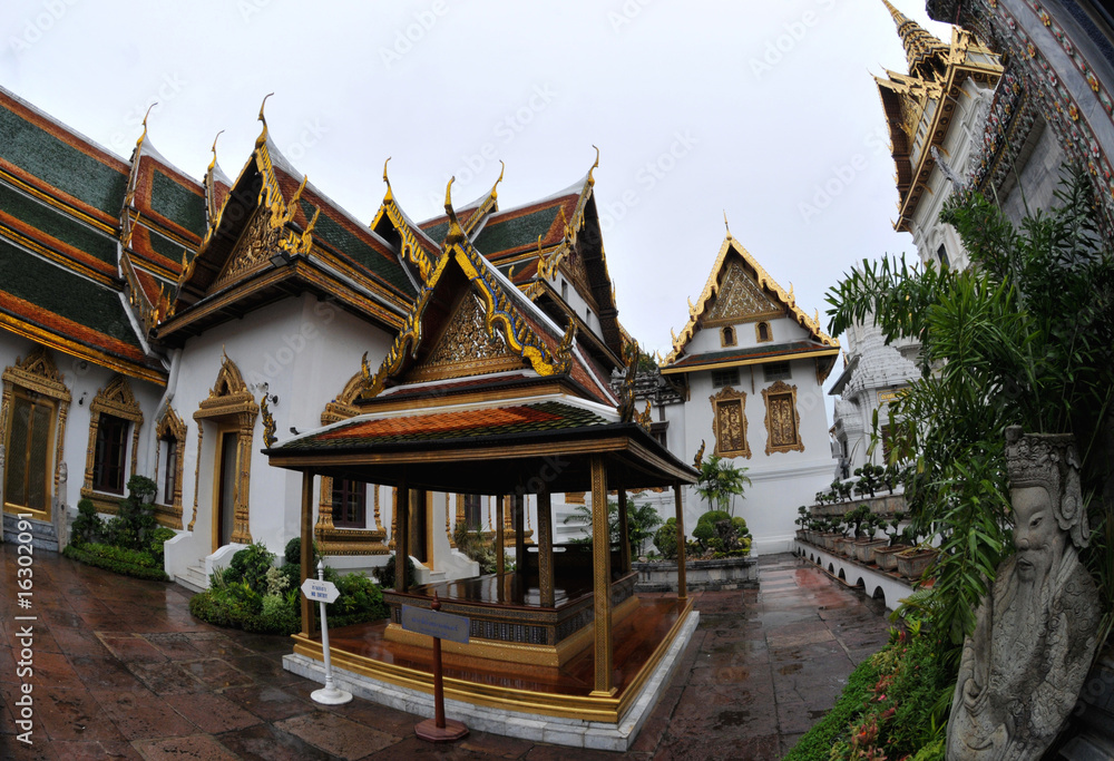 grand palace in bangkok