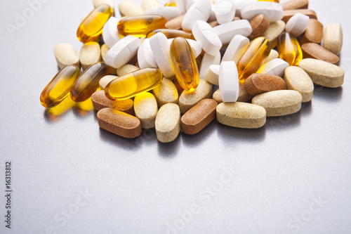 Vitamins & Supplements