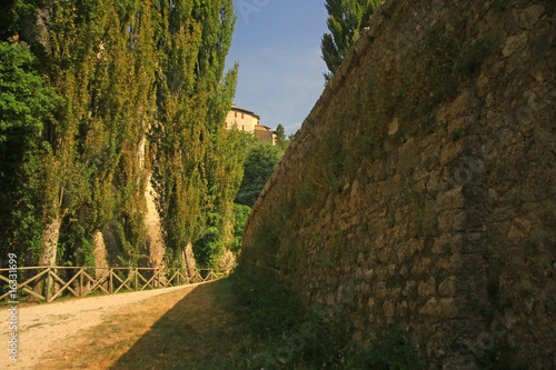 una vista di Castel San Felice a terni.