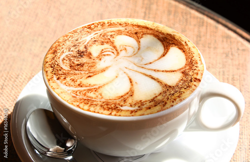 cappuccino latte art © Olga Lietunova