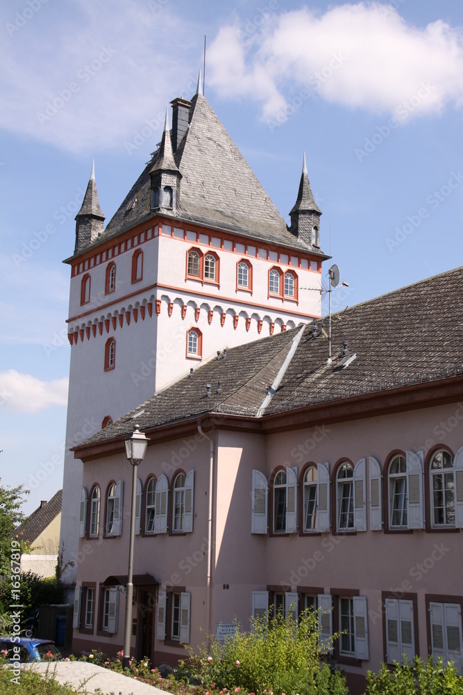 Obraz premium Historischer Turm in Eltville am Rhein
