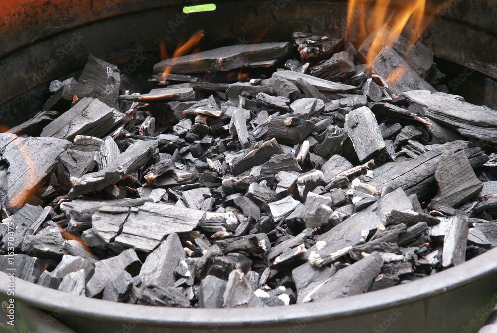 Obraz premium Grillkohle