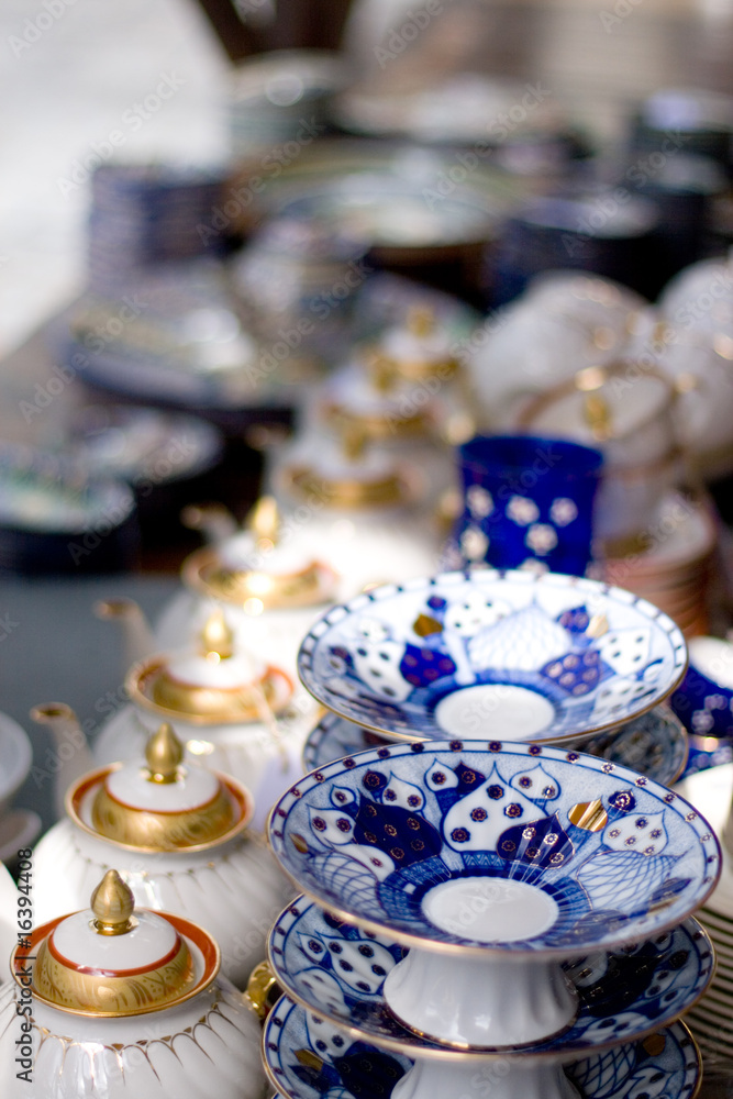 Fototapeta premium teapots and plates