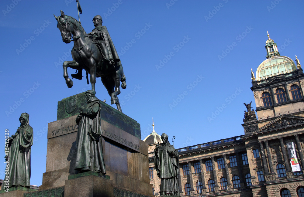 Obraz premium Nationalmuseum am Wenzelsplatz, Prag