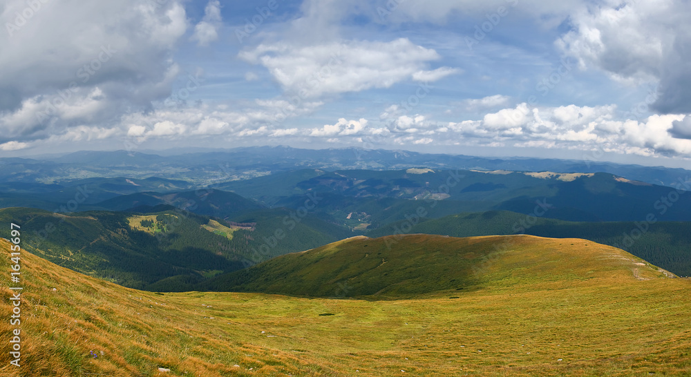 Fototapeta premium panoramic mountain view