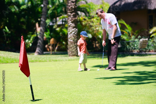 Family golf