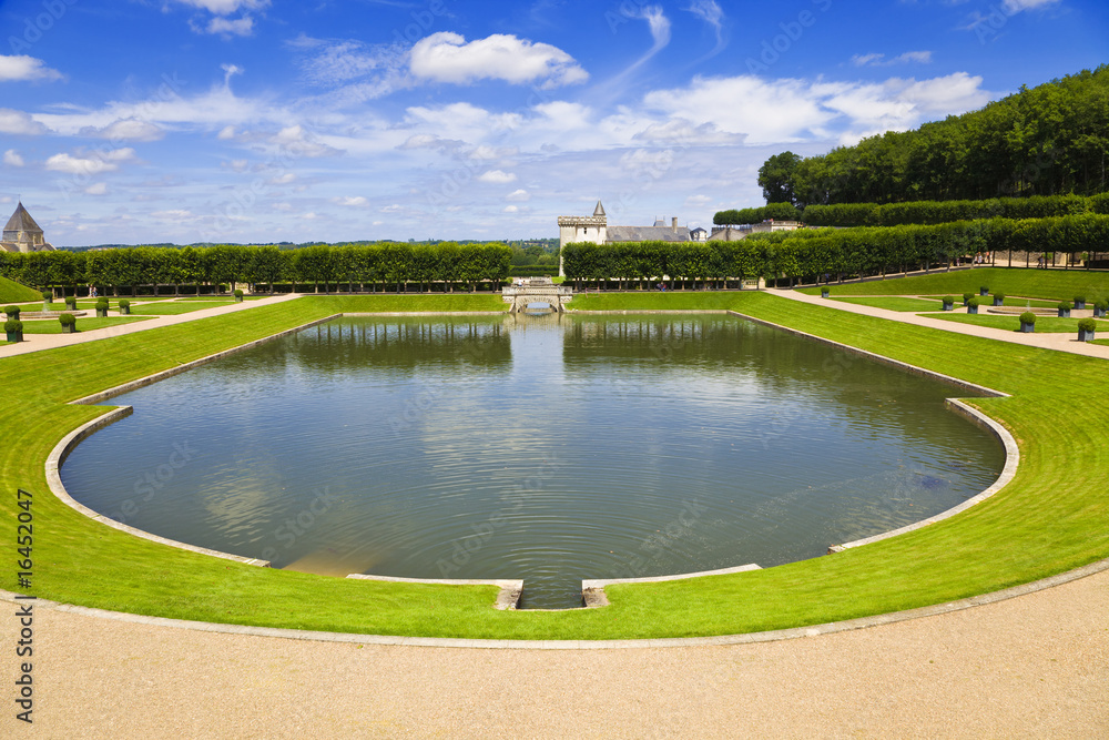 Big pond from Villandry chateau, France Big pond from Villandry chateau, France
