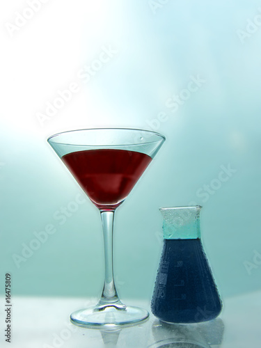 Obraz na płótnie wineglass with retorta