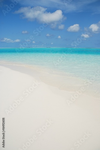 Fototapeta Naklejka Na Ścianę i Meble -  Maldives honeymoon beach island scene
