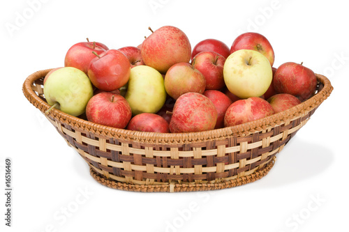 basket of apple