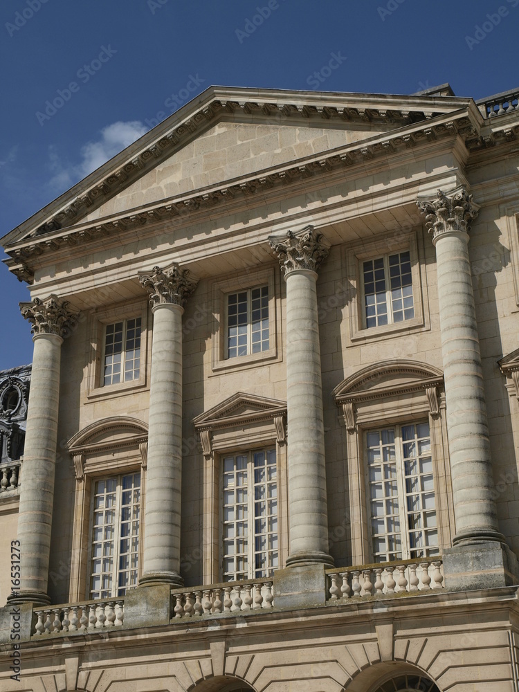 Edificio neoclásico en el Palacio de Versalles