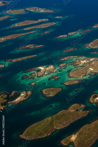 widoki z lotu ptaka na północny archipelag Norwegii