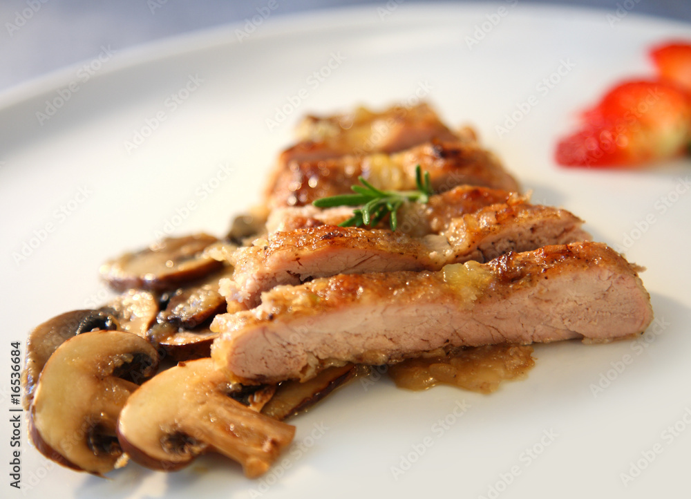 PORK MENU WITH CHAMPIGNONS PORK MENU WITH CHAMPIGNONS