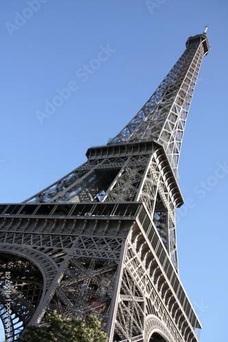 Tour Eiffel de biais, Paris