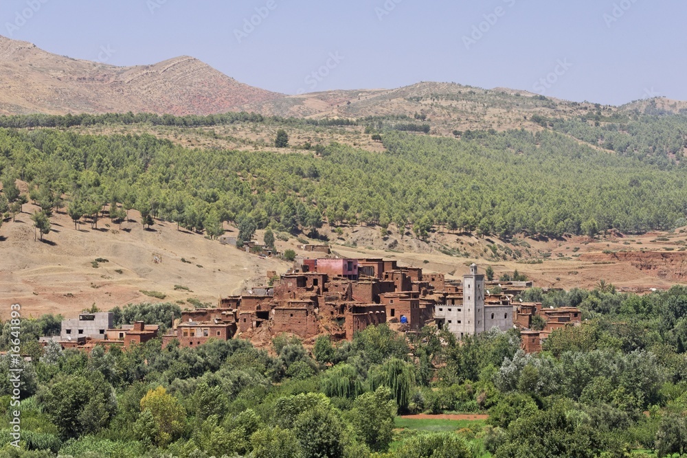 paysage de montagne de la vallée d'Ourika - Maroc.