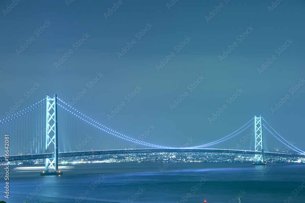 Fototapeta premium 明石海峡大橋の夜景
