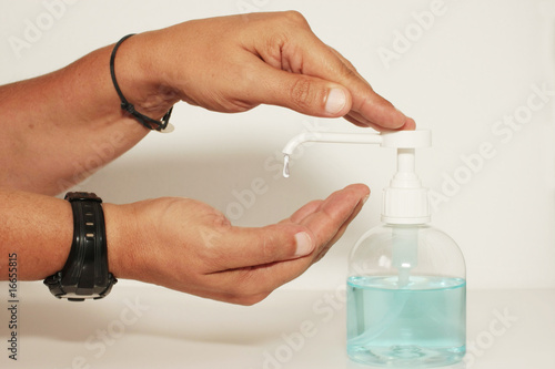 Se désinfecter les mains