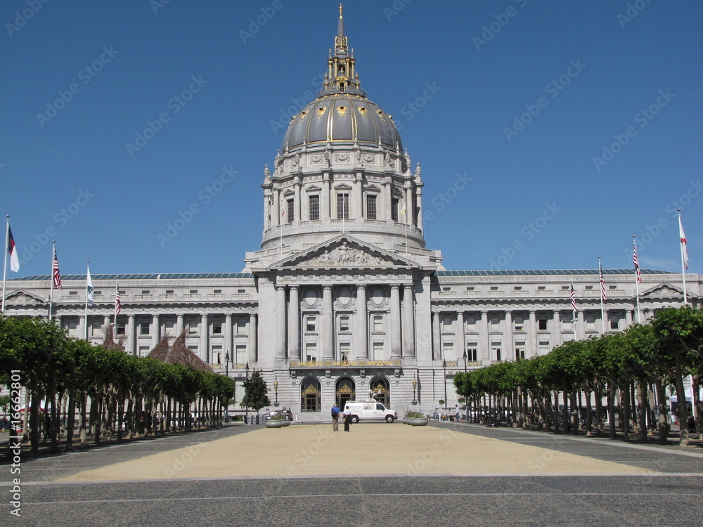 front view of san francisco city hall