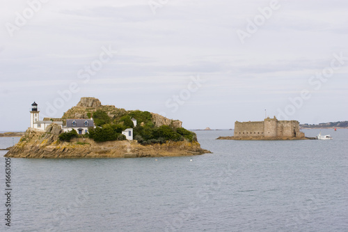 Tableau sur toile small island in the sea in brittany