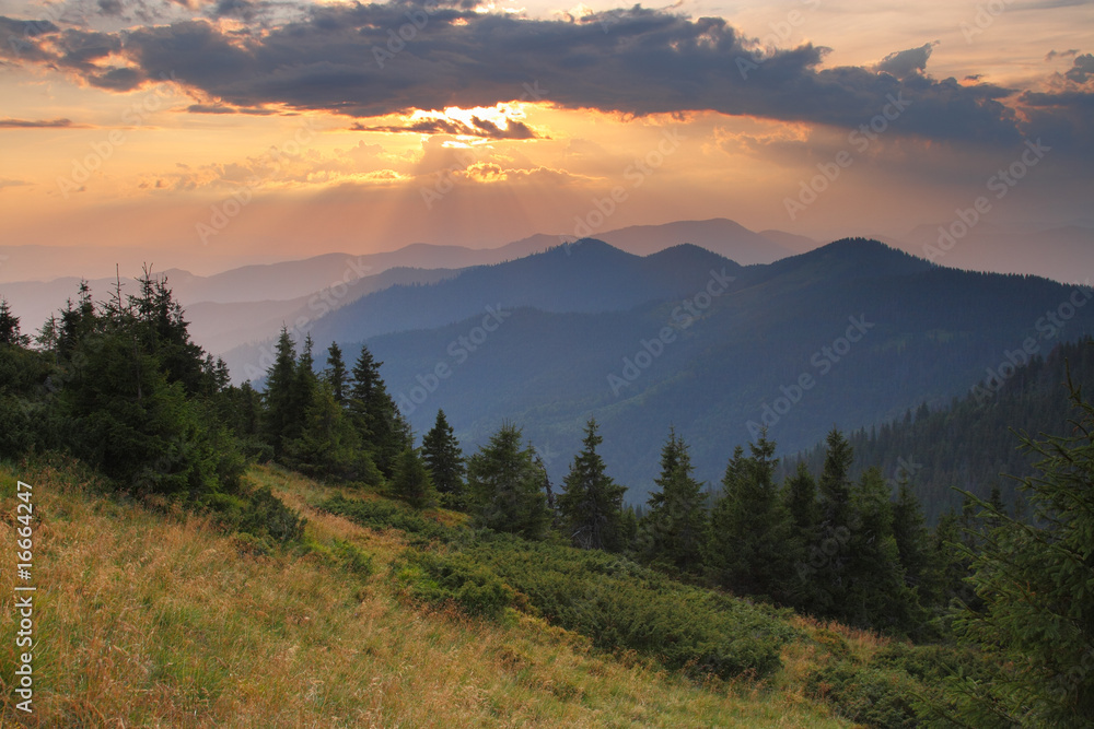 Obraz premium morning in mountains