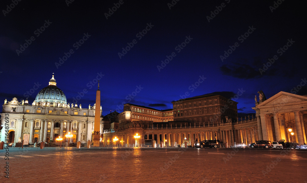 Vaticano de noche