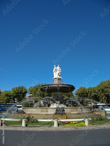 Fontain in Aix-en-Provence photo