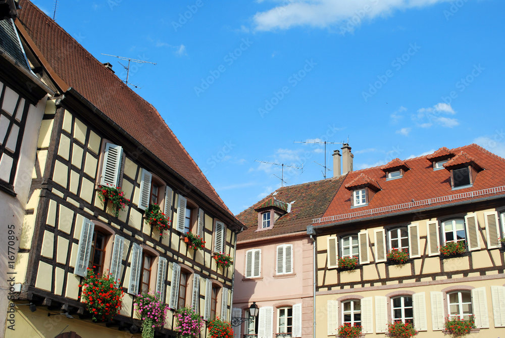 Fototapeta premium Maisons fleuries dans Ribeauvillé