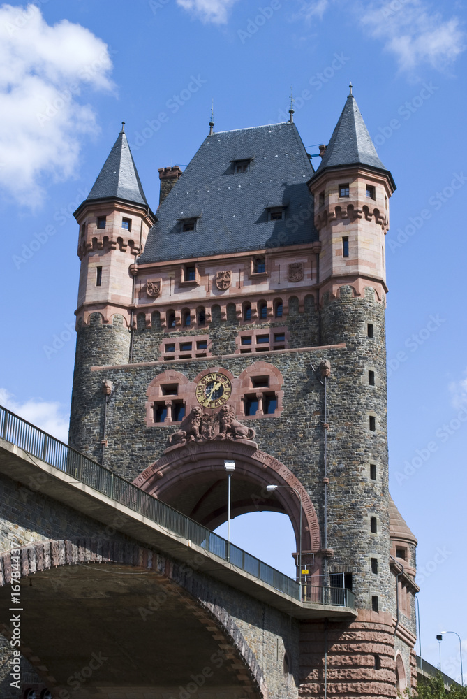 Fototapeta premium Nibelungenbrücke