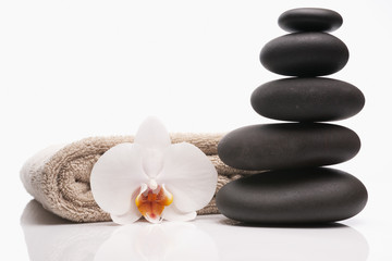Plexiglas schilderij Spa Spa stenen met handdoek en orchidee  © 18percentgrey