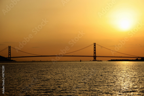 明石海峡大橋 © Paylessimages