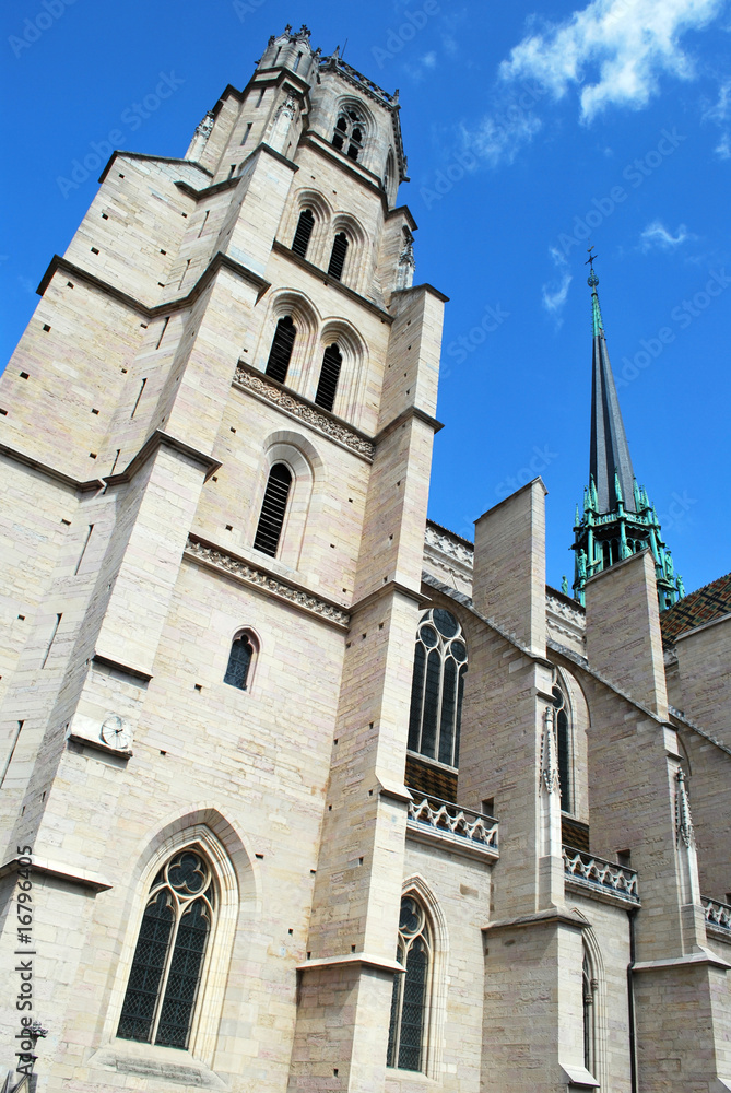 Un clocher à Dijon