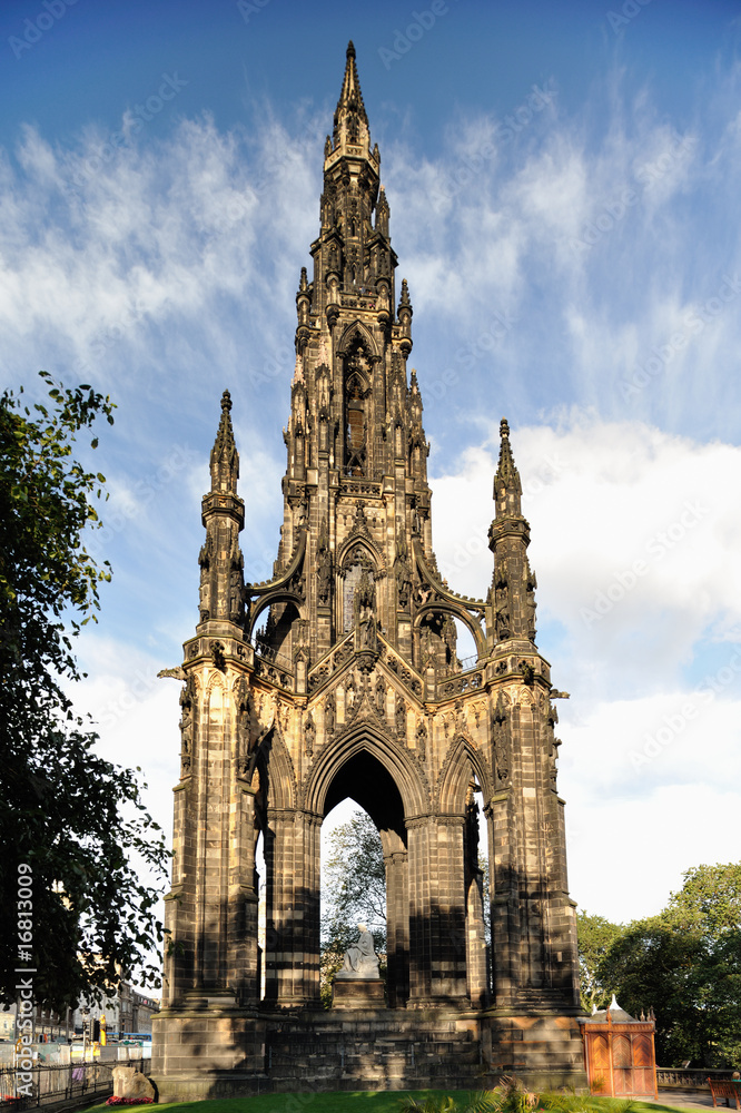 Obraz premium Scott Monument, Edinburgh, Scotland, UK