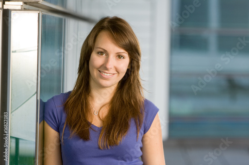Attractive young teenage girl Free Download Attractive young teenage girl - GFXLoad